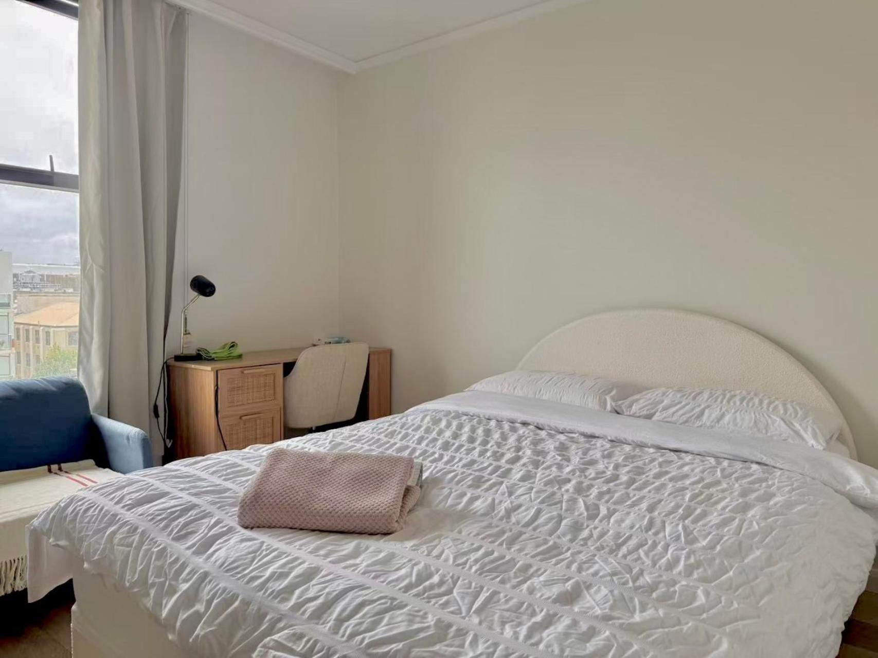 - Entire Unit With Rooftop Pool Sydney