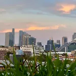 Central Sydney Apartment - Entire Unit With Rooftop Pool