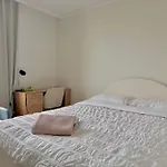 Central Sydney Apartment - Entire Unit With Rooftop Pool
